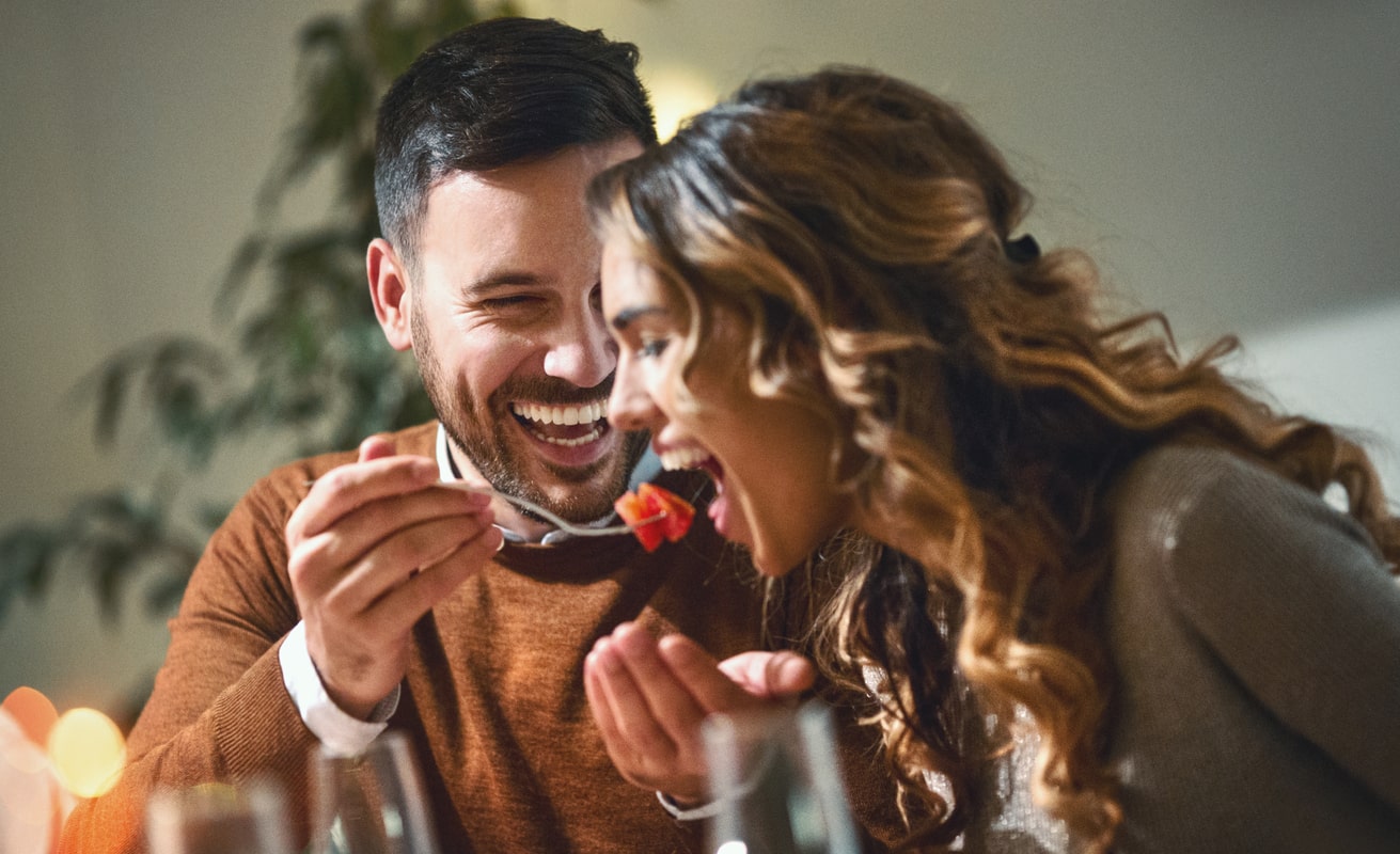 couple eating