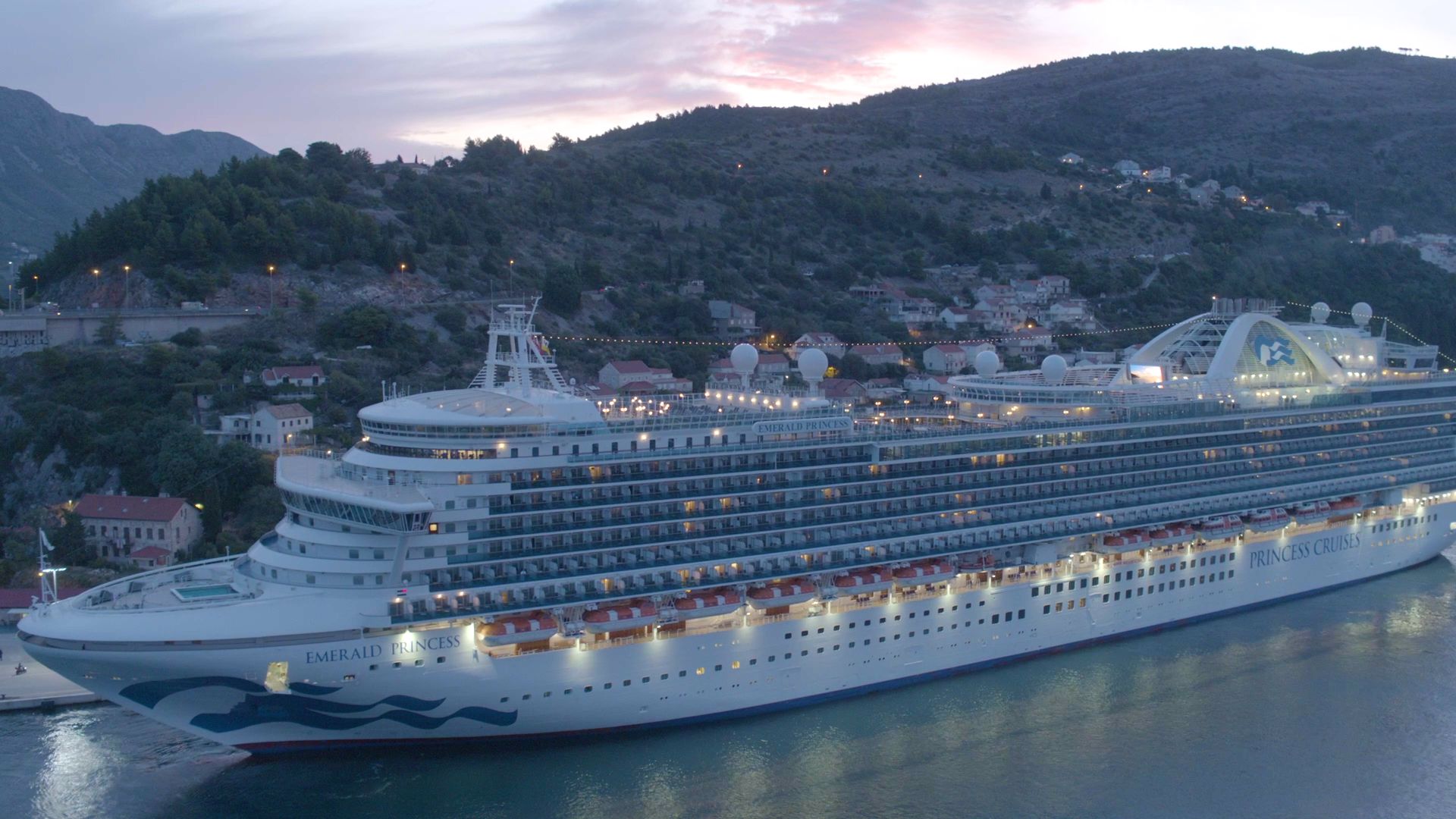 Emerald Princess ship