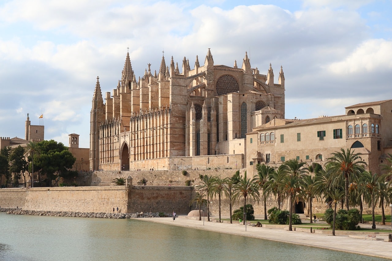 Palma de Mallorca cruise port cathedral