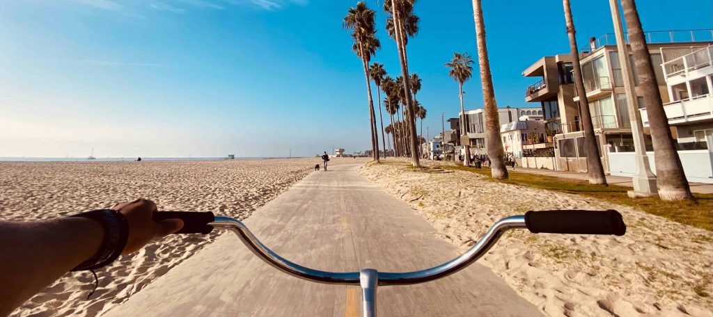 Cycle on Venice Beach in LA