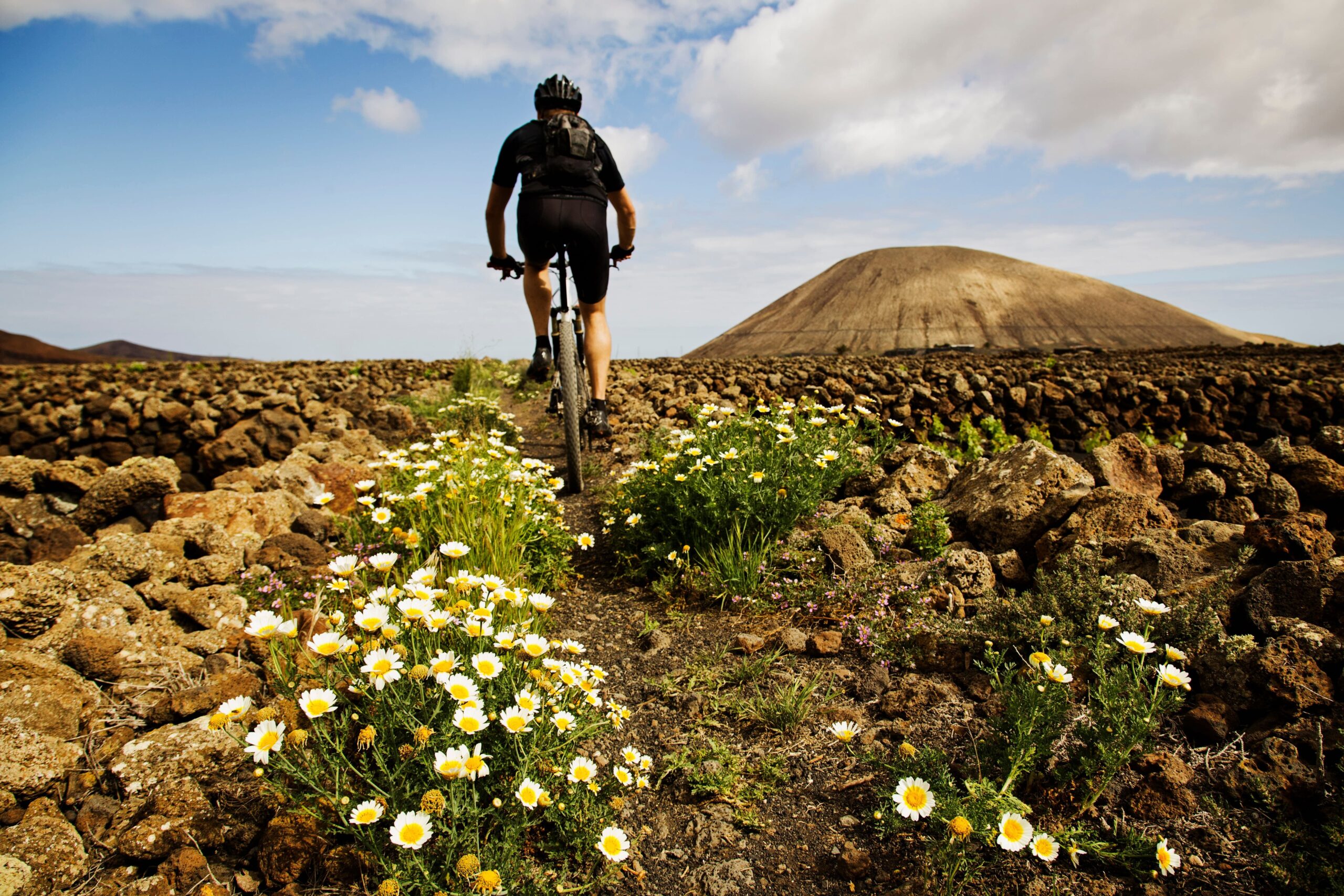 Mountain-biking Lanzarote Canary-Islands