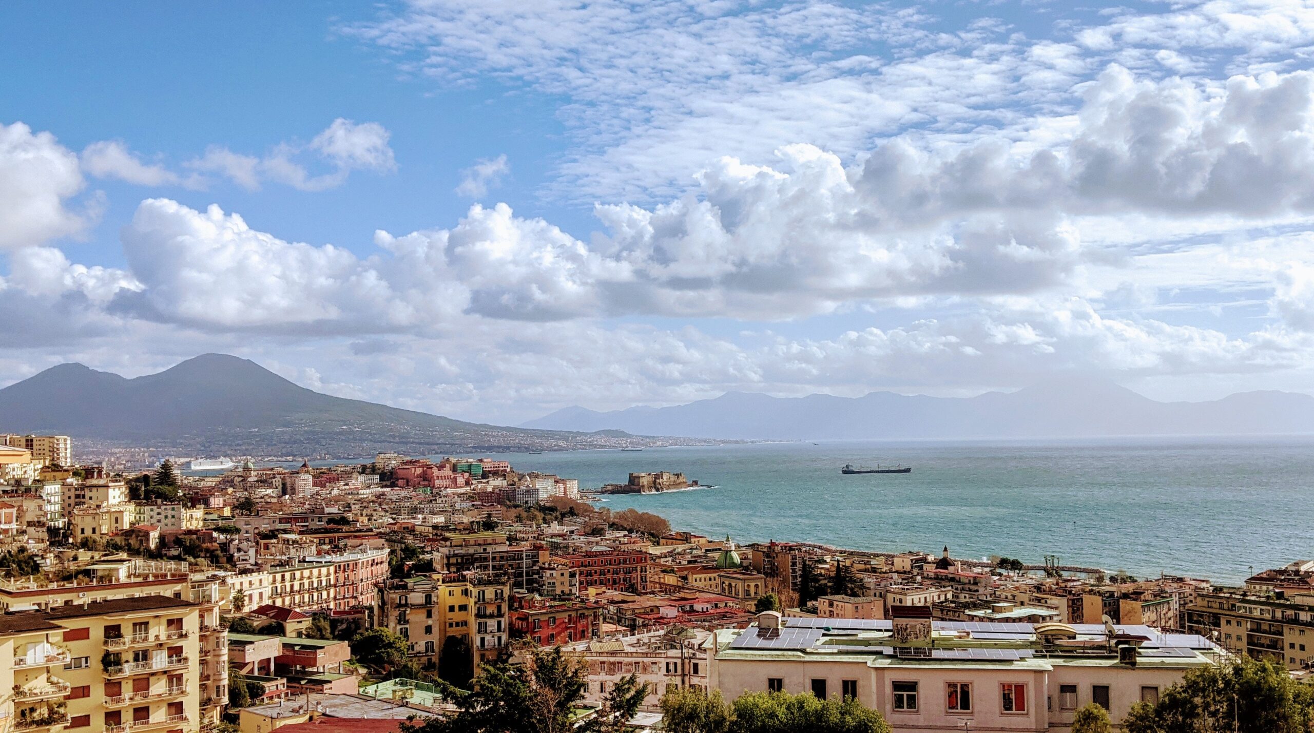 Naples bay off the beaten track mediterranean