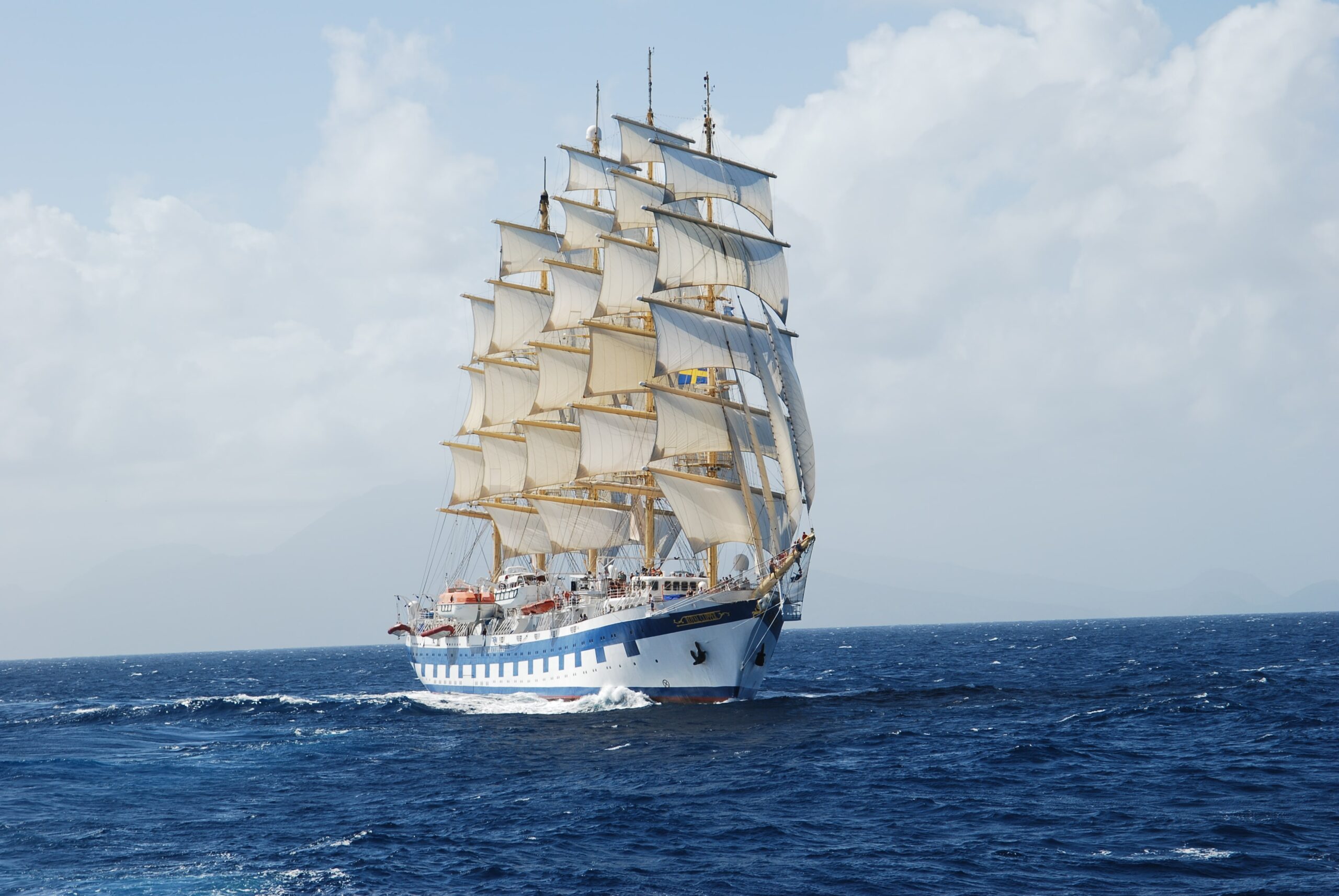 Royal-Clipper-in-Guadeloupe